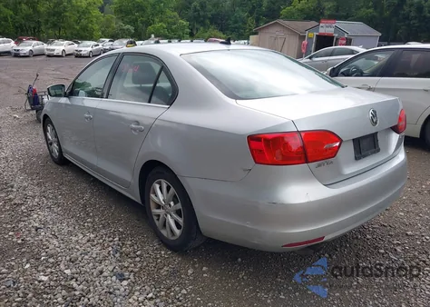 2013 Volkswagen Jetta 2.5L Se z USA, uszkodzony, nr VIN 3VWDP7AJ5DM367473